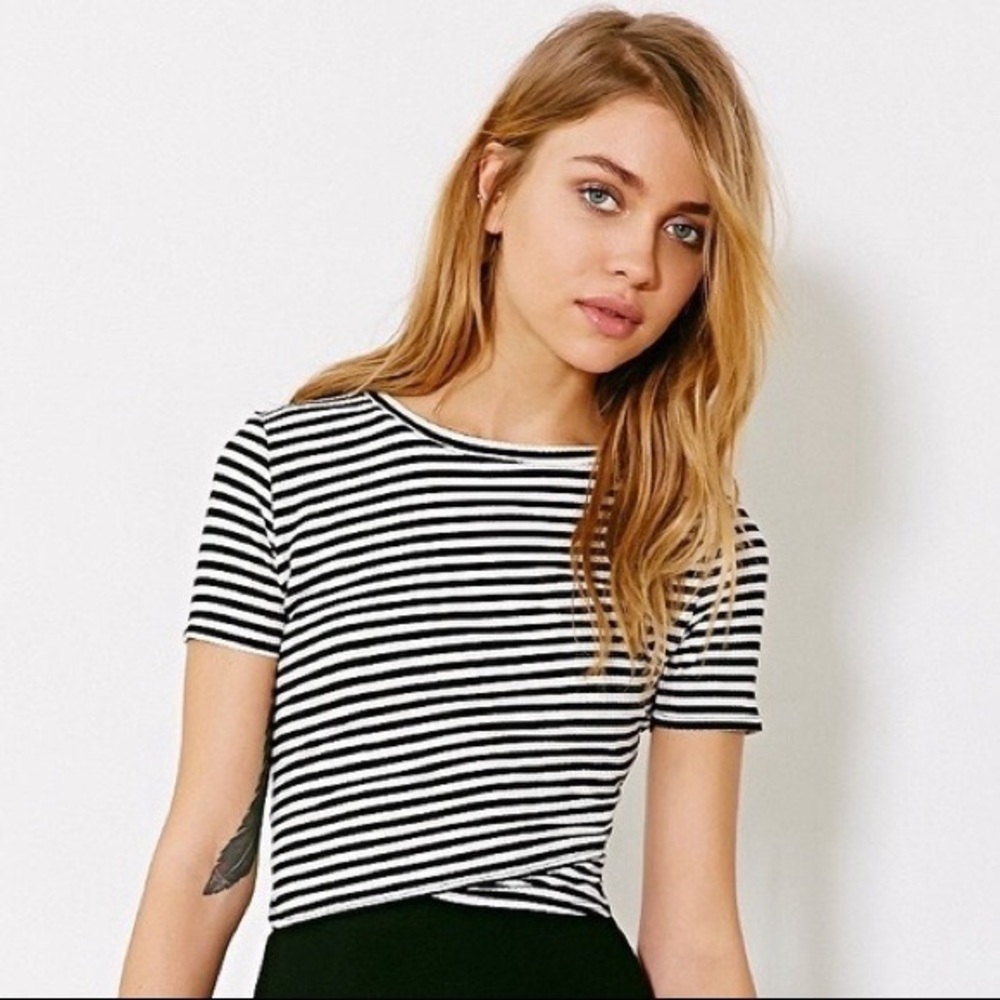 Urban Outfitters Ribbed Striped Crop Top